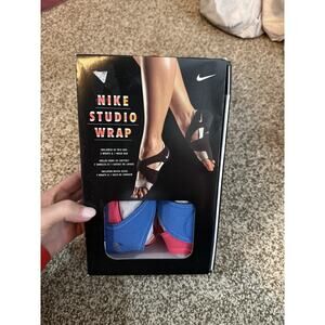 605763 401 Nike Studio Wrap Pink Magenta Blue Women 8-9 US Size